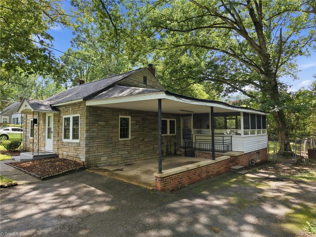 Stick/Site Built at 221 Zollicoffer Avenue, Henderson NC 27536, Henderson, photo 40 of 41