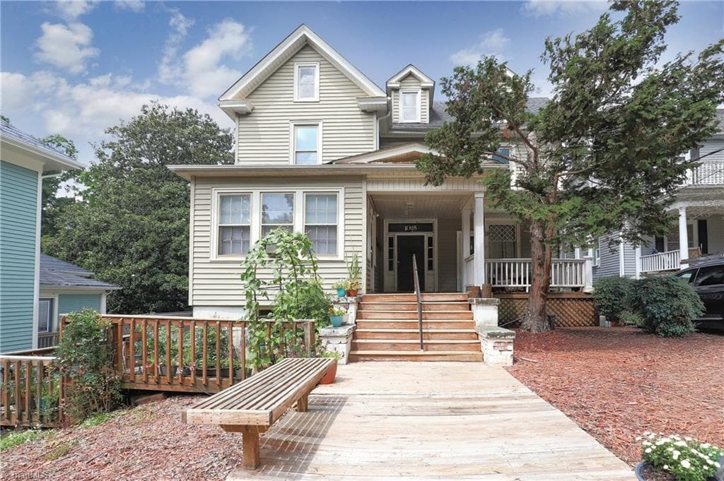 1025 West End Boulevard, Winston-Salem NC 27101