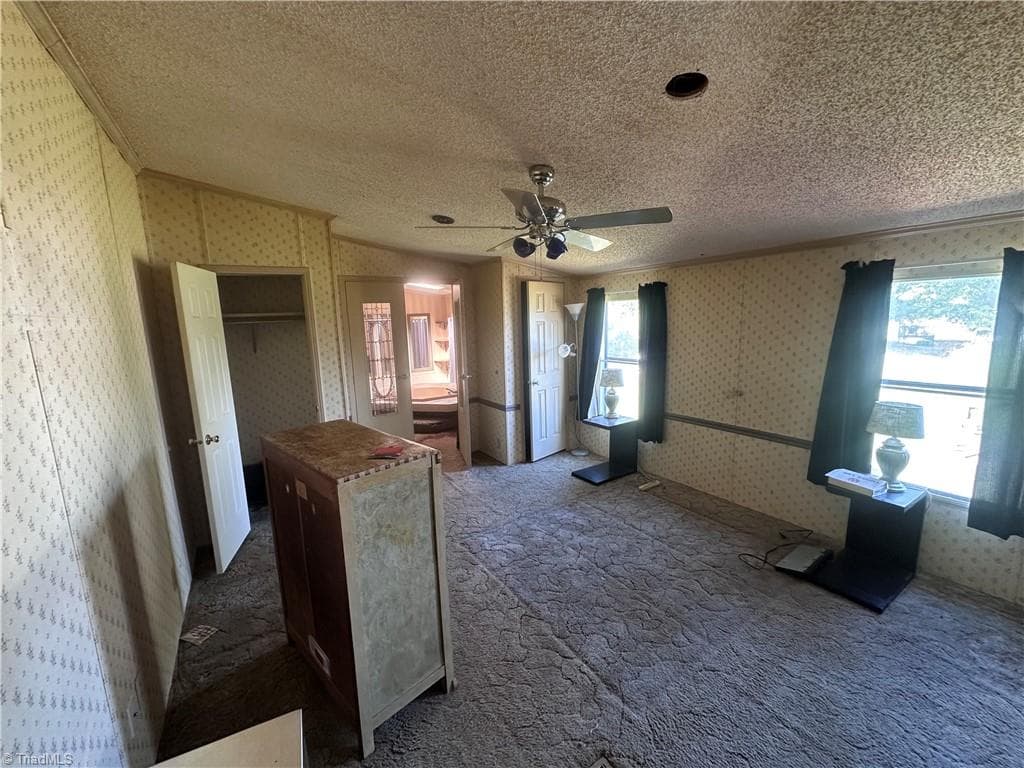 Manufactured Home at 7509 Shady Oaks Road, Connelly Springs NC 28612, Connelly Springs, photo 3 of 11