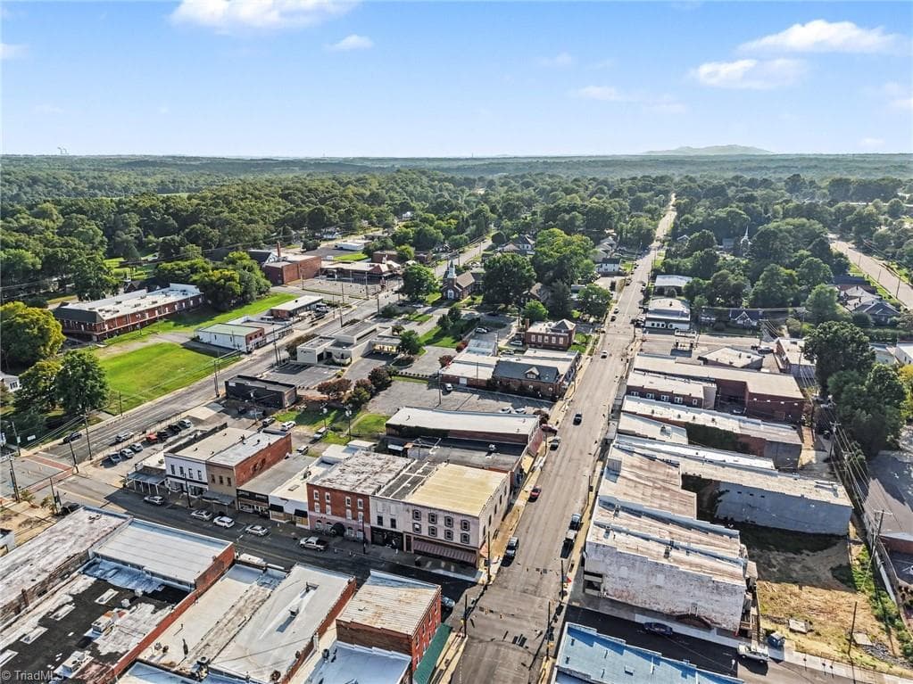 Remarks at 100/104 S Market Street, Madison NC 27025, photo 47 of 49
