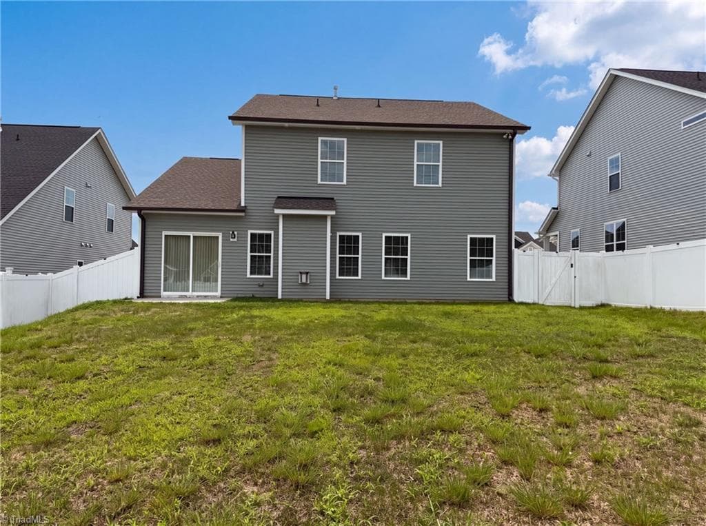 Stick/Site Built at 7463 Buckview Court, Kernersville NC 27284, photo 5 of 35