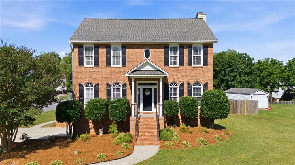 3718 Squirewood Drive, Clemmons NC 27012