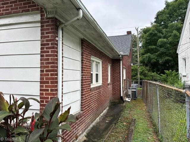 Duplex at 410 N Cedar Street, Greensboro NC 27401, Greensboro, photo 6 of 12