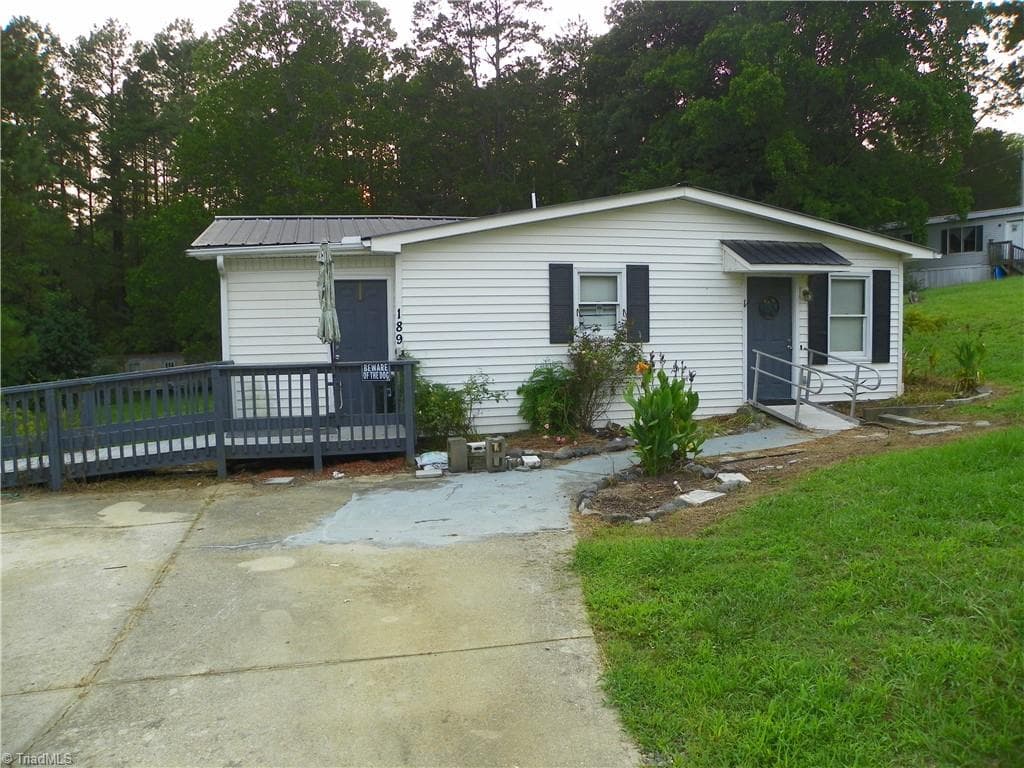 189 High Bluff Drive, Lexington NC 27295-9662