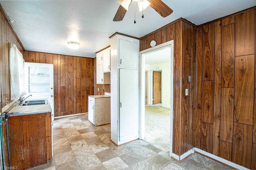 Stick/Site Built at 605 E Morehead Street, Reidsville NC 27320, Reidsville, photo 13 of 48