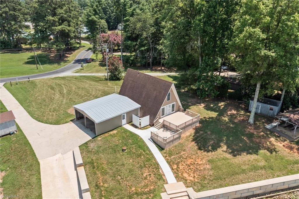 Stick/Site Built at 1206 Riverview Road Extension, Lexington NC 27292, Lexington, photo 3 of 42