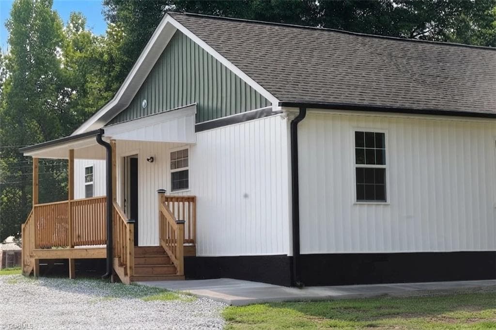 1000 Pine Circle Drive, High Point NC 27265