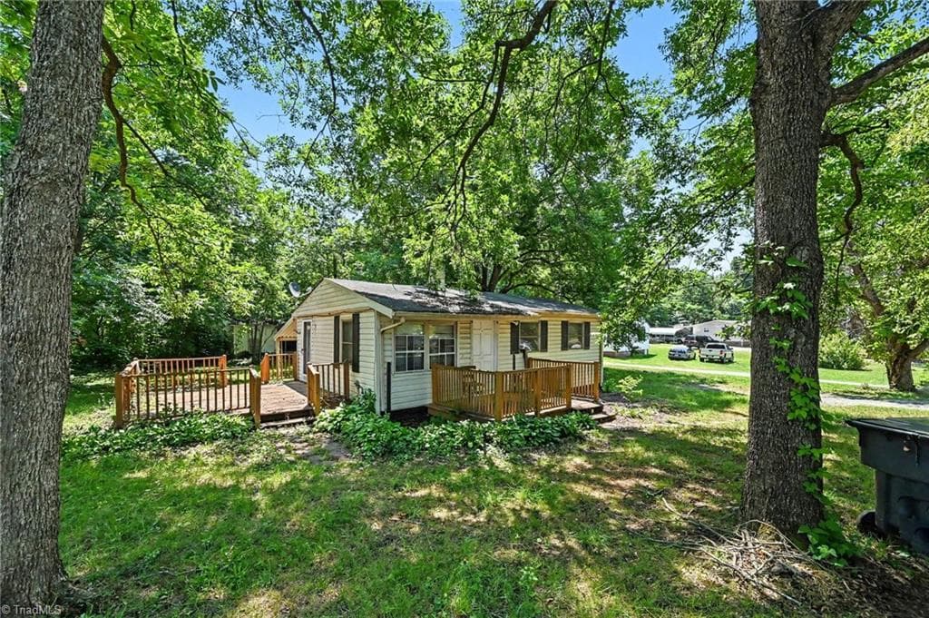 120 1st Street, Haw River NC 27258