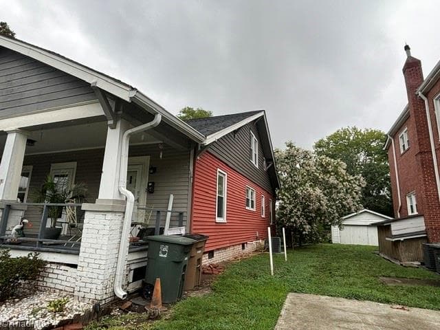 Duplex at 422 N Cedar Street, Greensboro NC 27401, Greensboro, photo 2 of 5