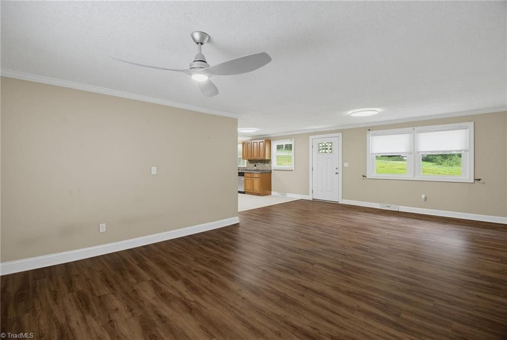 Stick/Site Built at 488 Lansdowne Place, Winston-Salem NC 27107, photo 6 of 31