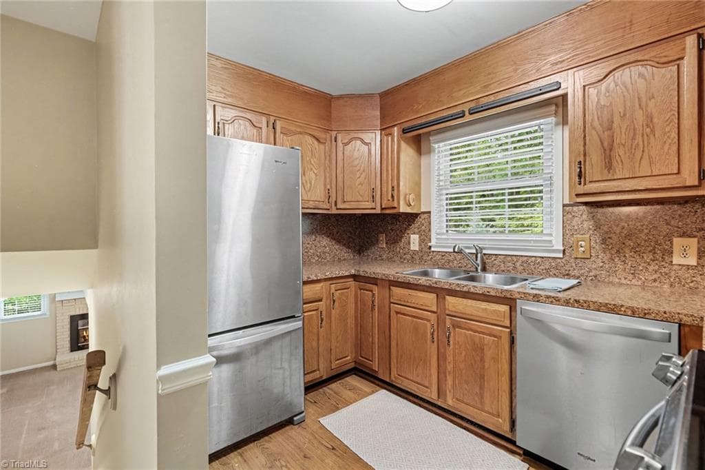 Stick/Site Built at 3212 Flanders Court, High Point NC 27265, photo 6 of 42