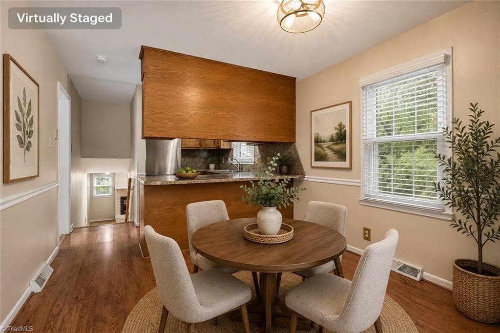 Stick/Site Built at 3212 Flanders Court, High Point NC 27265, photo 10 of 42