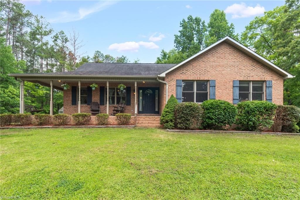 7150 Belews Run Road, Walnut Cove NC 27052
