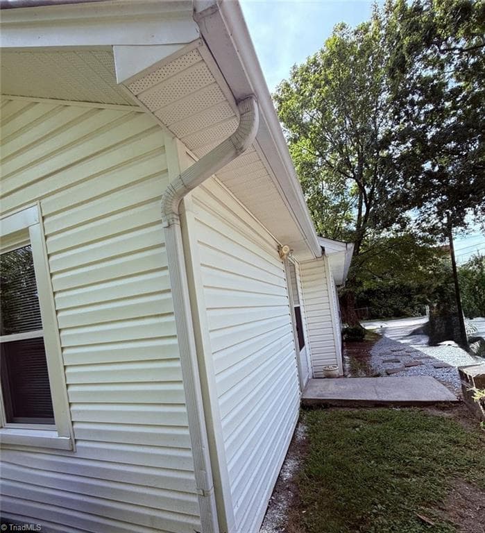 Stick/Site Built at 212 Ridgecrest Street, Thomasville NC 27360, Thomasville, photo 16 of 16