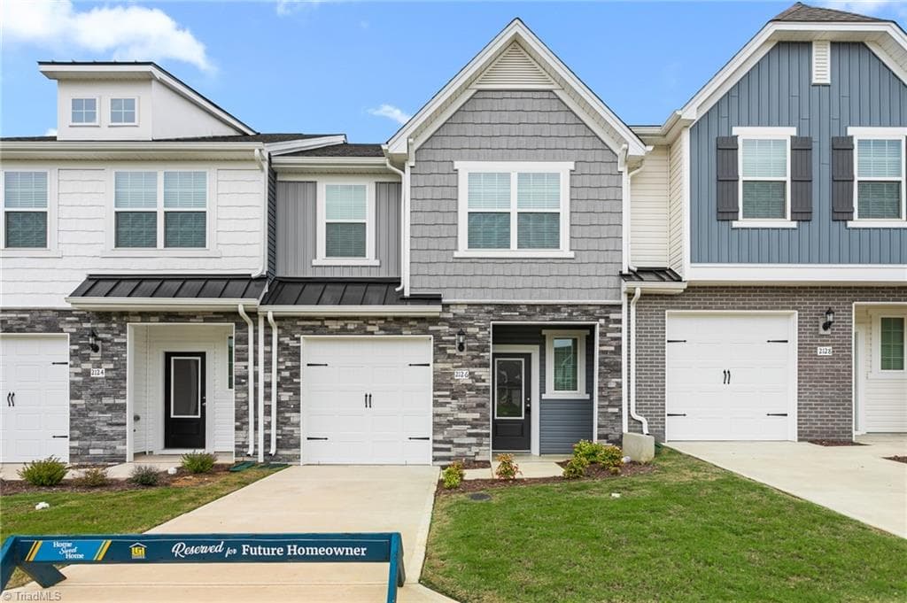 Stick/Site Built at 2116 Willow Glen Drive, Graham NC 27253, photo 31 of 43