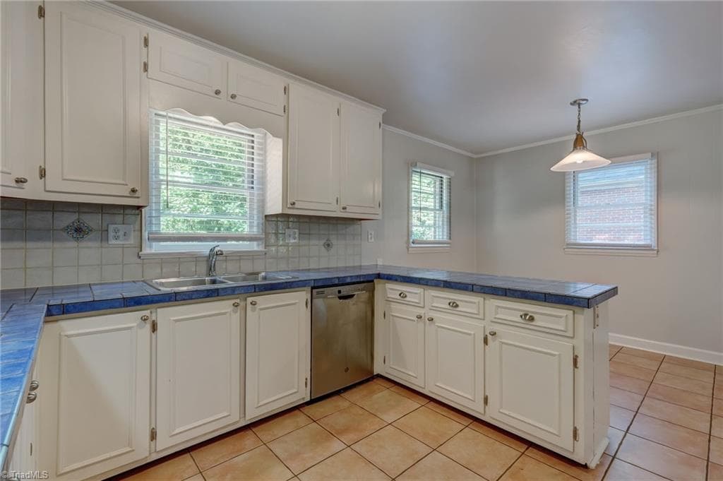 Stick/Site Built at 1206 Magnolia Street, Winston-Salem NC 27103, photo 12 of 25