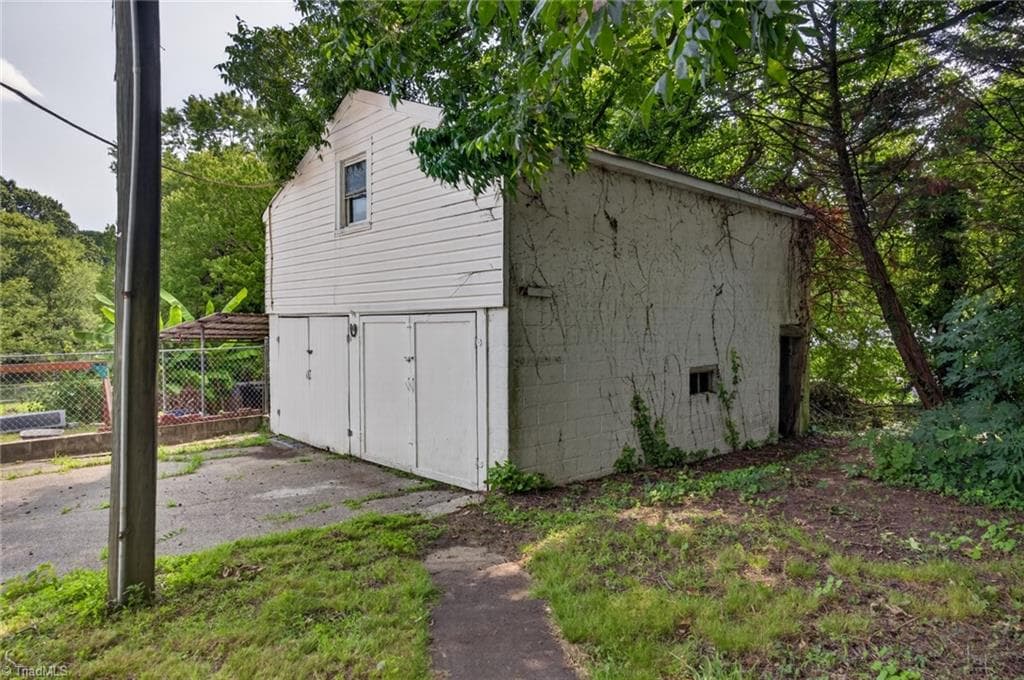 Stick/Site Built at 1311 Forrest Street, High Point NC 27262, photo 28 of 34