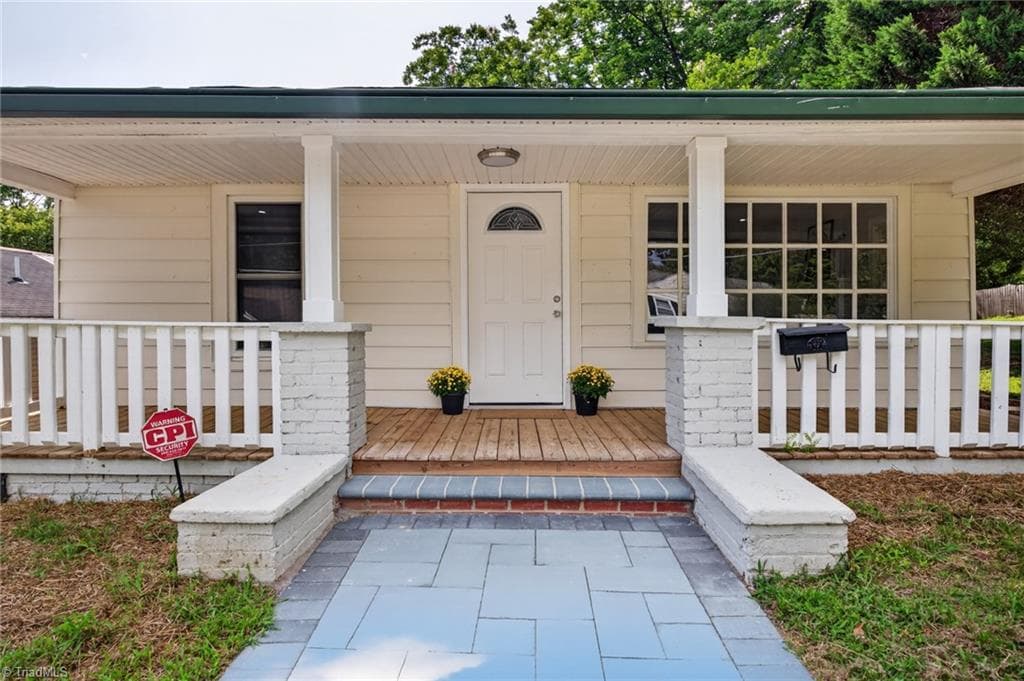 Stick/Site Built at 1311 Forrest Street, High Point NC 27262, photo 25 of 34