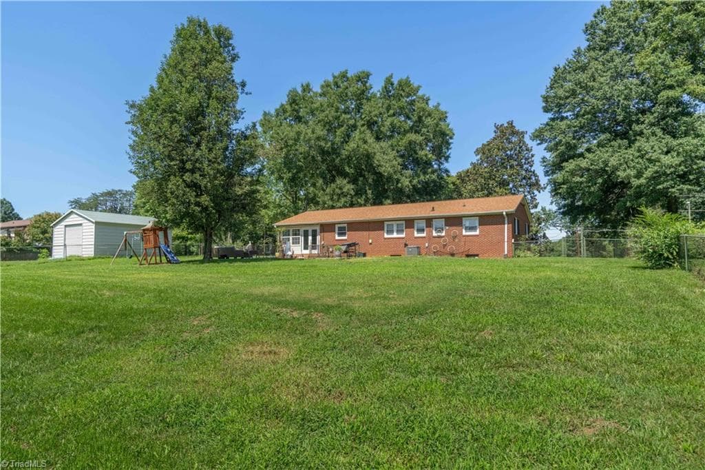 Stick/Site Built at 1826 Old Hollow Road, Walkertown NC 27051, Walkertown, photo 27 of 32