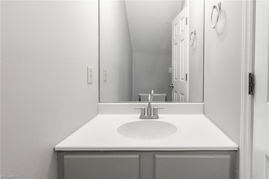 Condominium at 517, 519, 521 Tate Street # C, Greensboro NC 27403, Greensboro, photo 28 of 44