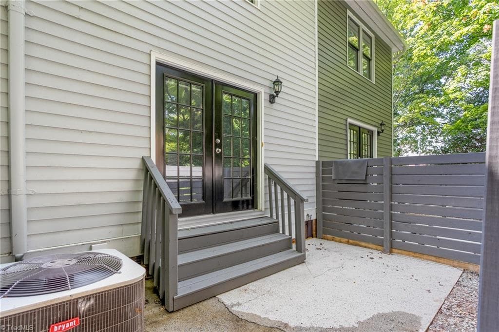 Condominium at 517, 519, 521 Tate Street # C, Greensboro NC 27403, Greensboro, photo 20 of 44