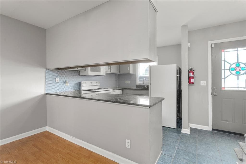 Condominium at 517, 519, 521 Tate Street # C, Greensboro NC 27403, Greensboro, photo 24 of 44