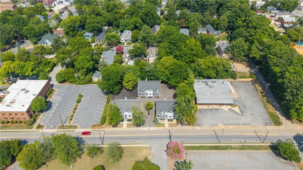 Condominium at 517, 519, 521 Tate Street # C, Greensboro NC 27403, Greensboro, photo 41 of 44