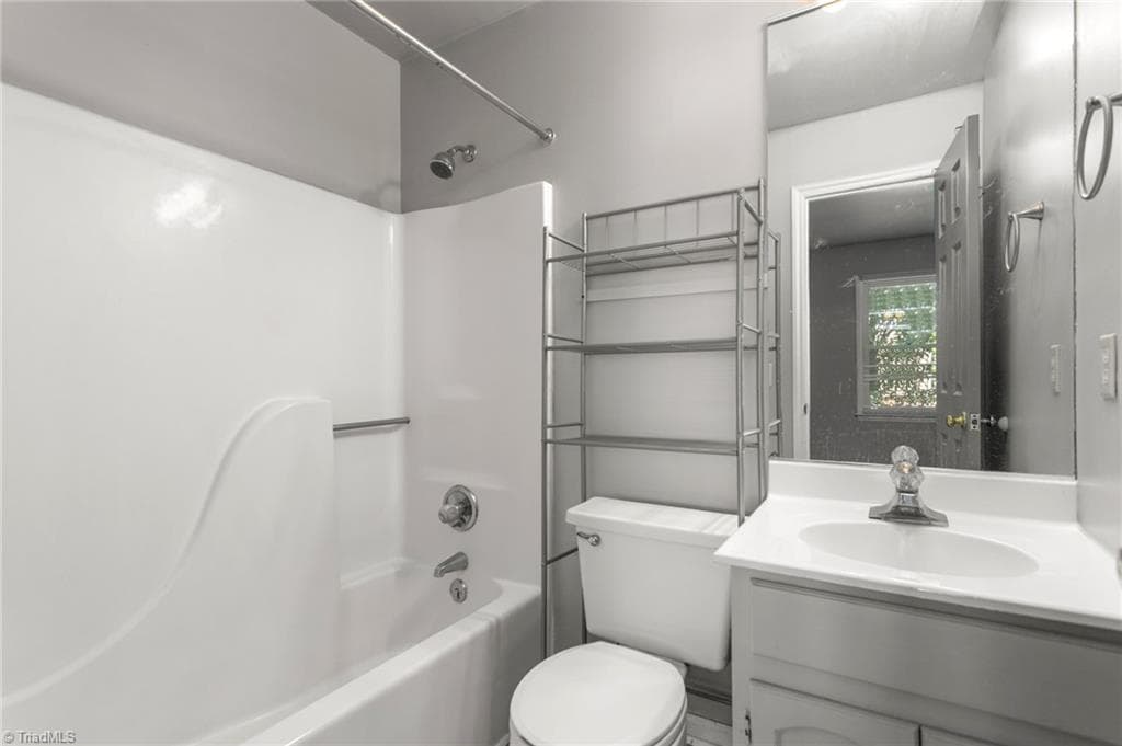 Condominium at 517, 519, 521 Tate Street # C, Greensboro NC 27403, Greensboro, photo 15 of 44