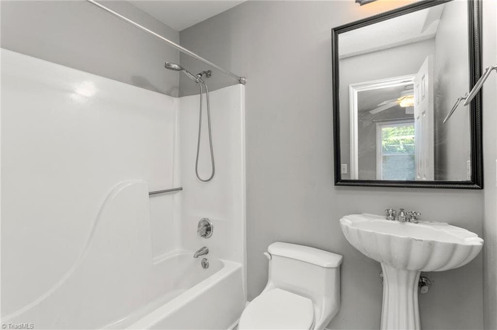 Condominium at 517, 519, 521 Tate Street # C, Greensboro NC 27403, Greensboro, photo 31 of 44
