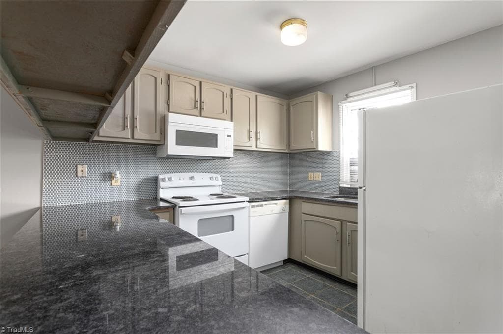 Condominium at 517, 519, 521 Tate Street # C, Greensboro NC 27403, Greensboro, photo 25 of 44
