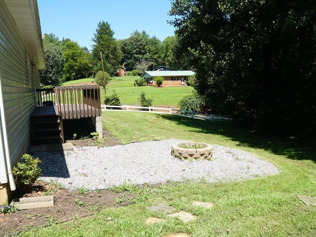Stick/Site Built at 127 Mill Ridge Road, North Wilkesboro NC 28659, North Wilkesboro, photo 3 of 31