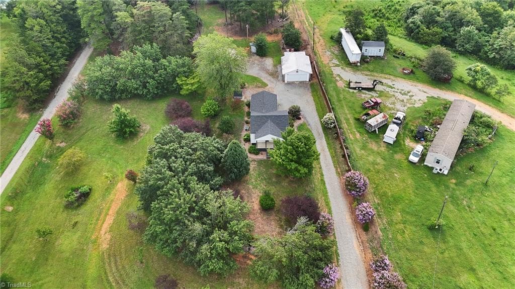 Stick/Site Built at 940 Liberty Church Road, Thomasville NC 27360, photo 27 of 32