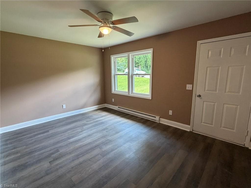 Stick/Site Built at 308 K Street, North Wilkesboro NC 28659, North Wilkesboro, photo 5 of 16