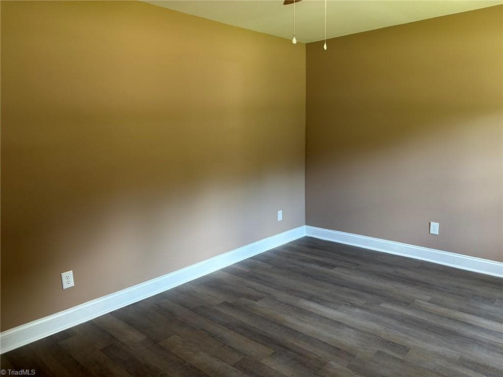 Stick/Site Built at 308 K Street, North Wilkesboro NC 28659, North Wilkesboro, photo 10 of 16