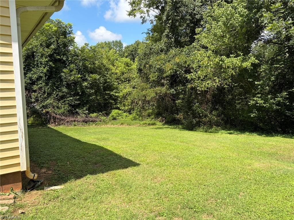 Stick/Site Built at 308 K Street, North Wilkesboro NC 28659, North Wilkesboro, photo 15 of 16