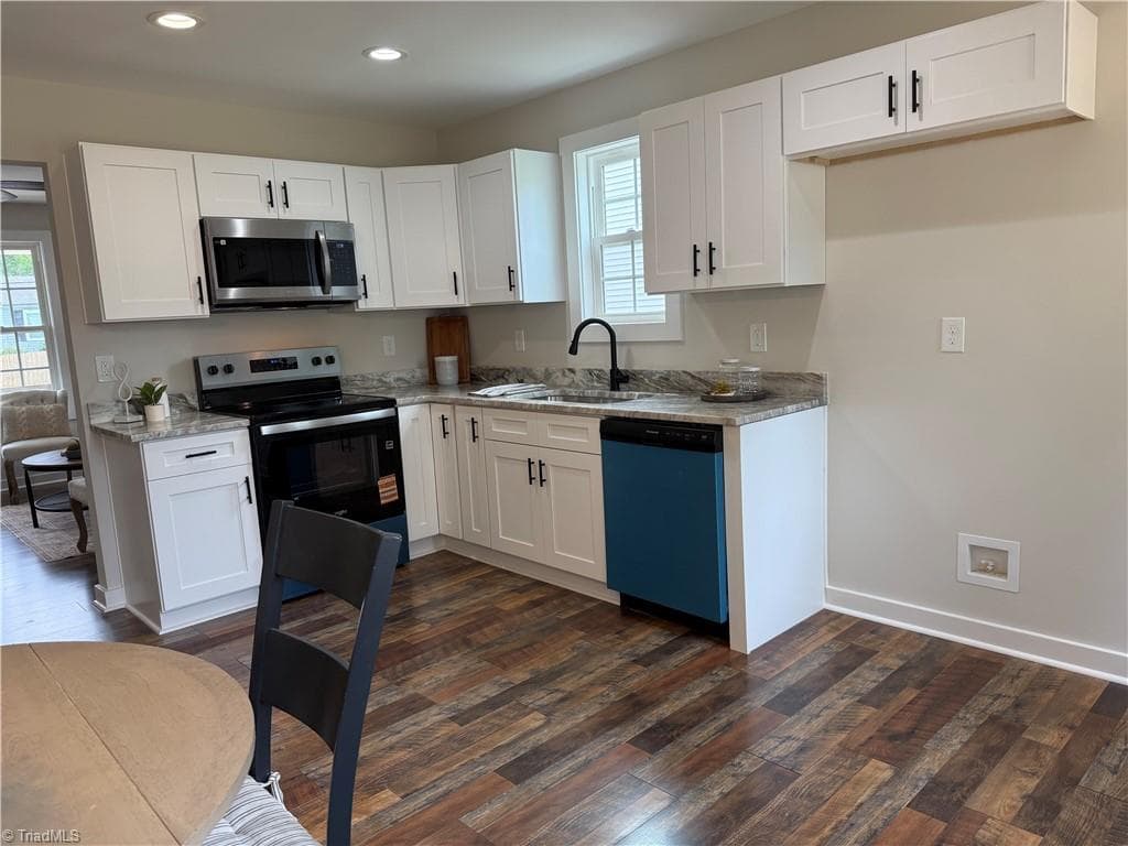 Stick/Site Built at 2403 Friends Avenue, High Point NC 27263, photo 5 of 20