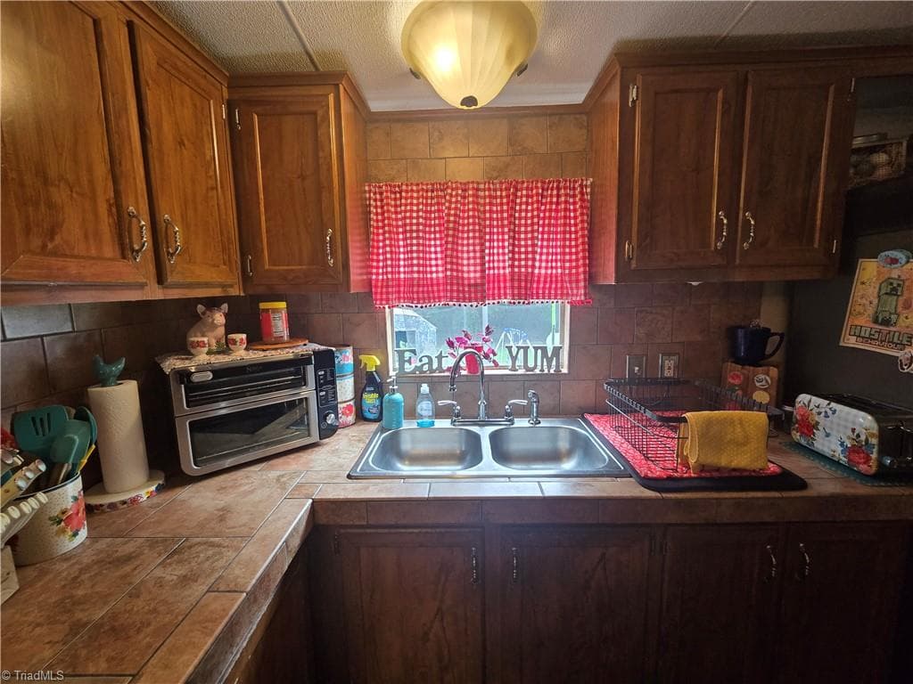 Manufactured Home at 185 Bells Lane, Ronda NC 28670, photo 22 of 50