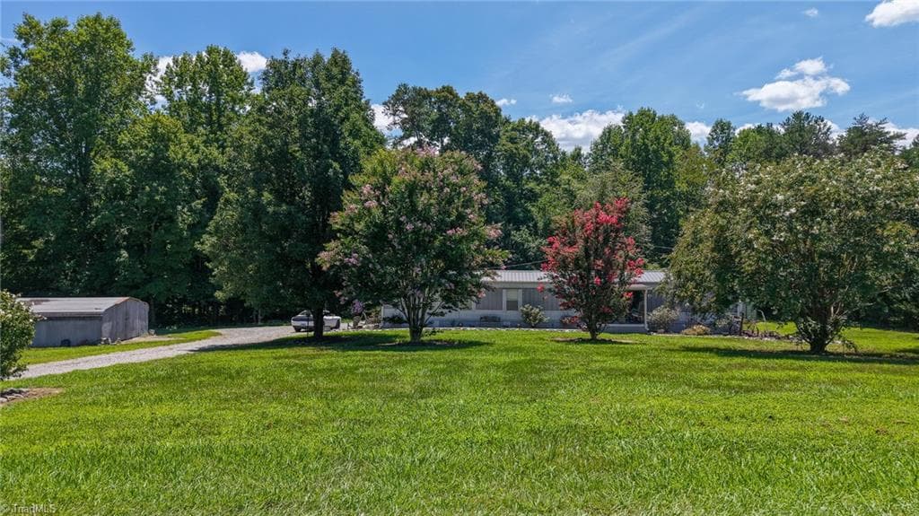 Manufactured Home at 185 Bells Lane, Ronda NC 28670, photo 3 of 50