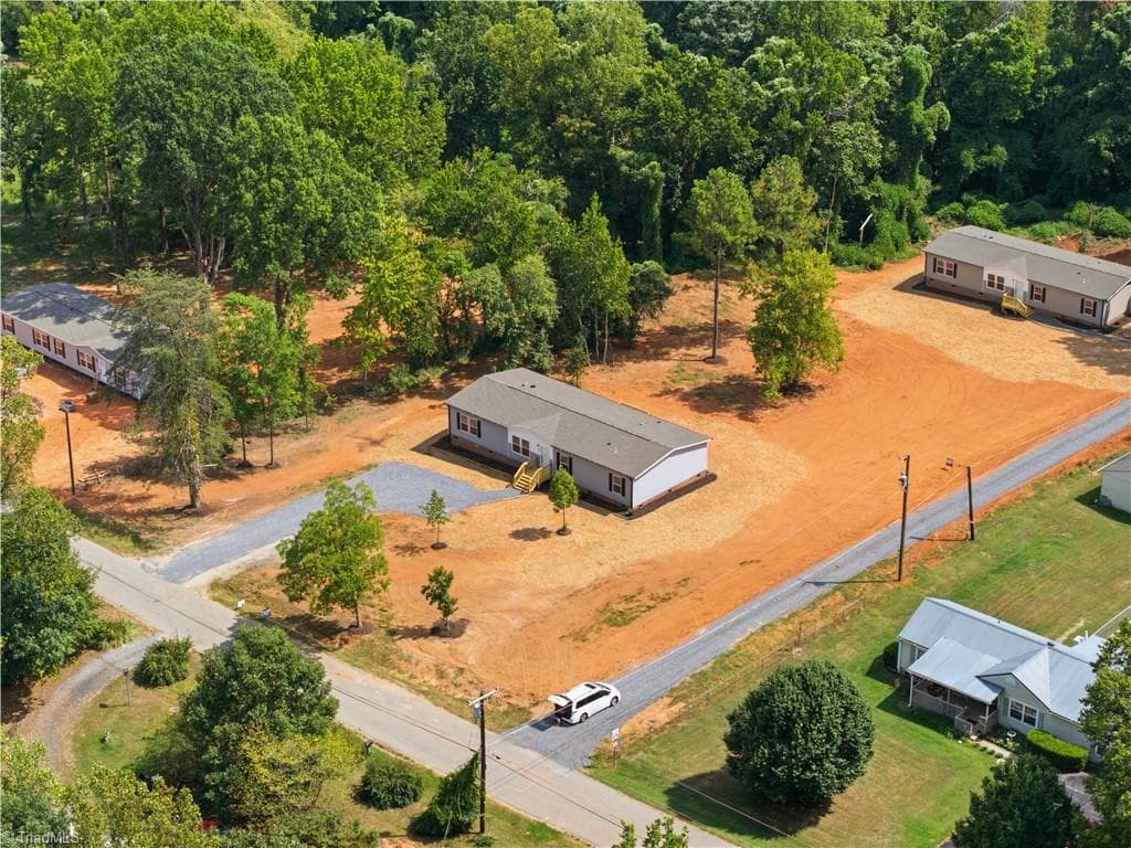 Manufactured Home at 847 Walker Street, Reidsville NC 27320, photo 47 of 47