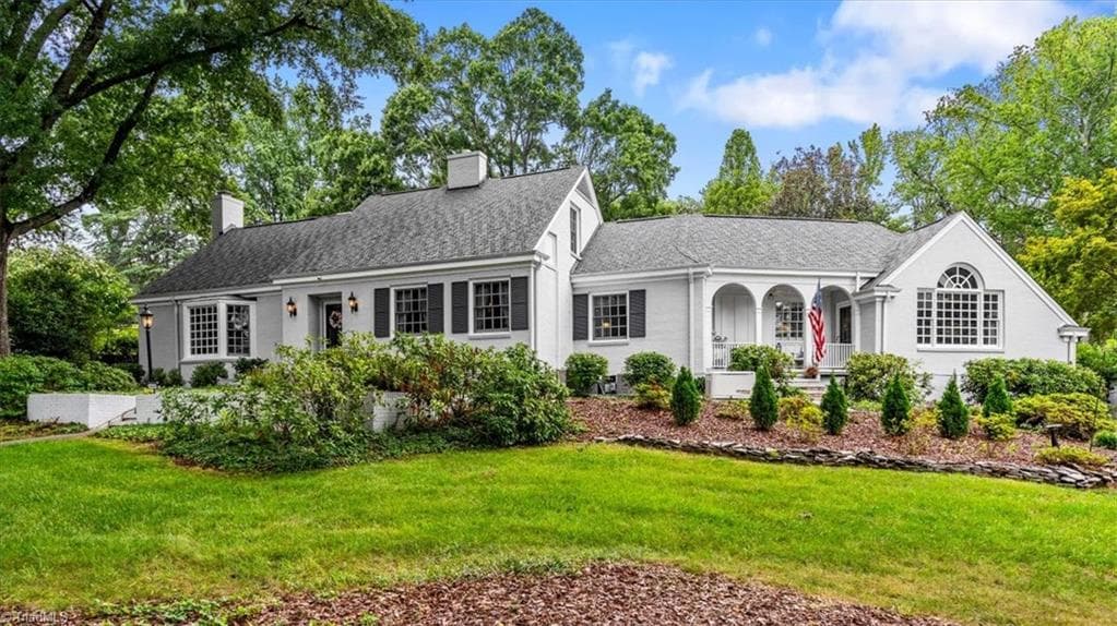 3400 Starmount Drive, Greensboro NC 27403
