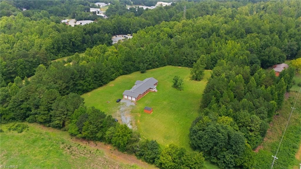 Stick/Site Built at 2052 Kennedy Road, Thomasville NC 27360, Thomasville, photo 9 of 41