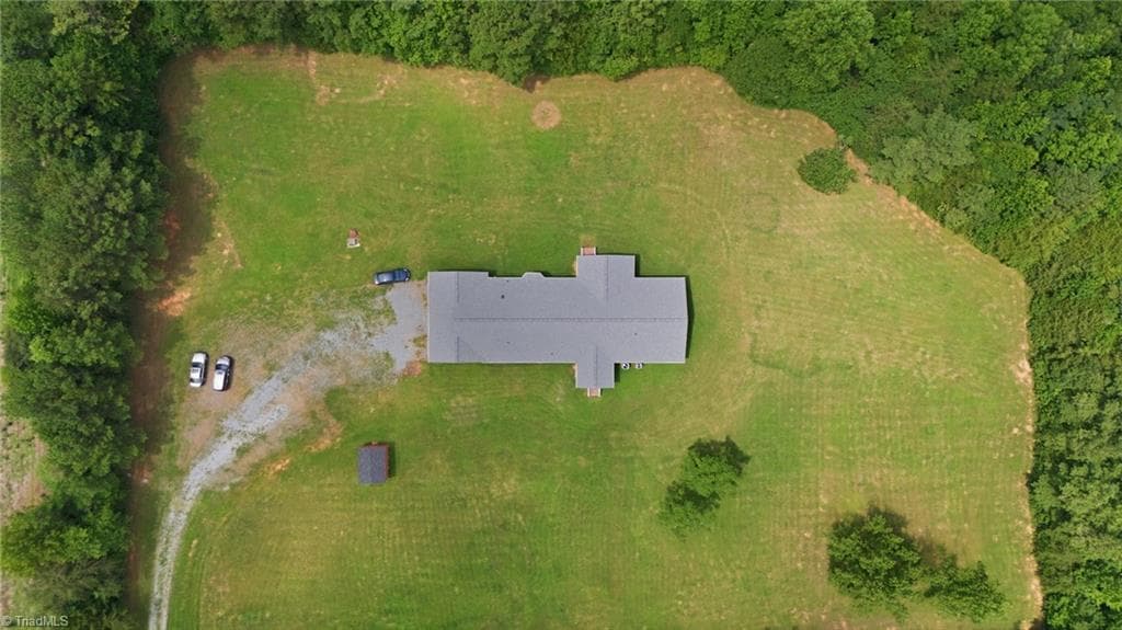 Stick/Site Built at 2052 Kennedy Road, Thomasville NC 27360, Thomasville, photo 8 of 41