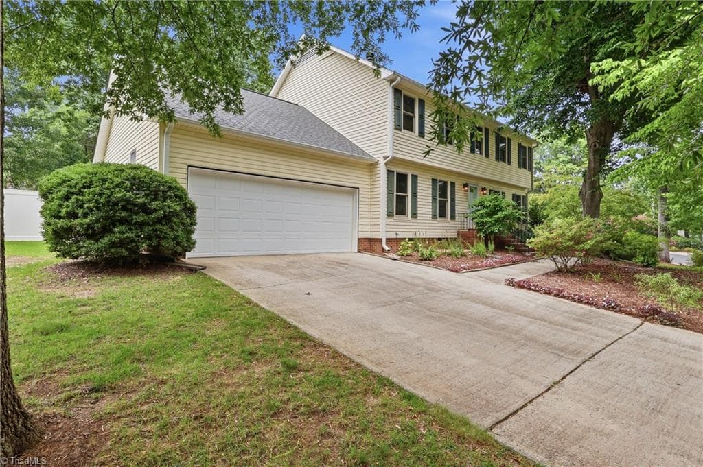 905 Northshore Court, High Point NC 27265