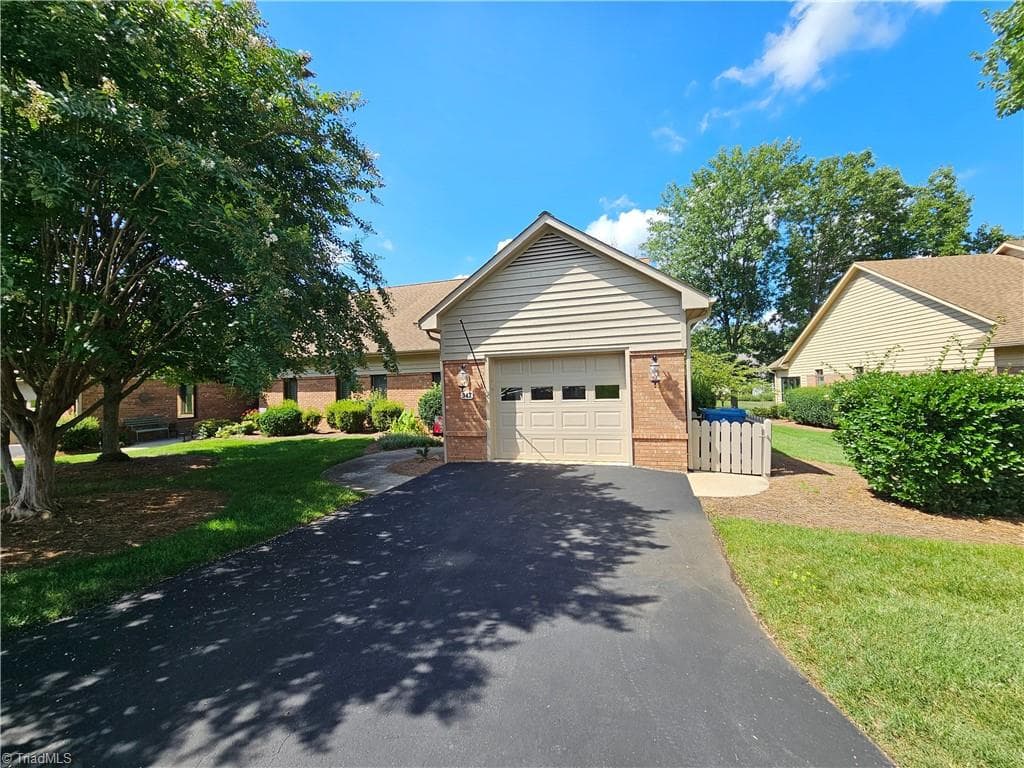 347 Hollybrook Drive, Bermuda Run NC 27006