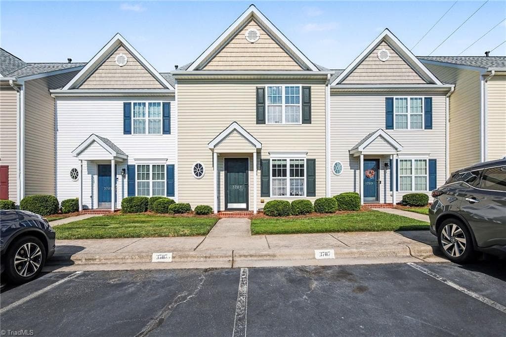 Stick/Site Built at 3707 Spanish Peak Drive, High Point NC 27265, photo 2 of 24