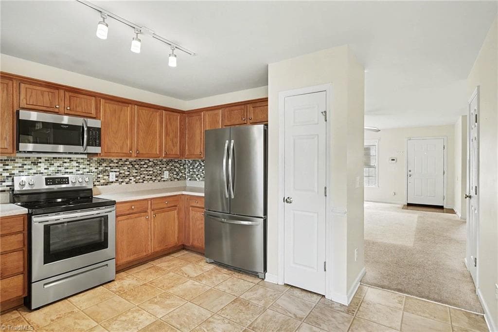 Stick/Site Built at 3707 Spanish Peak Drive, High Point NC 27265, photo 11 of 24