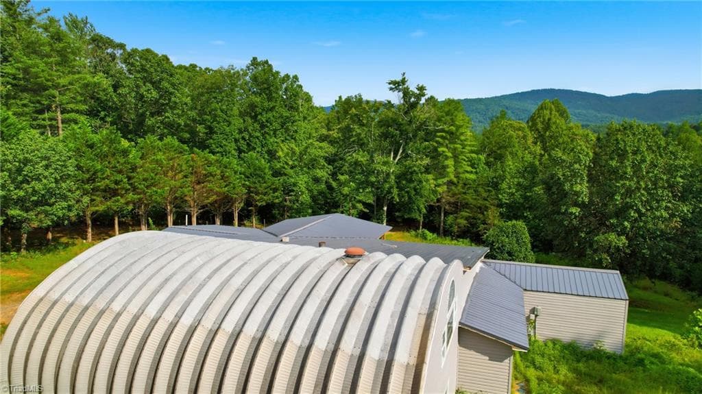 Manufactured Home at 209 Bruno Lane, Boomer NC 28606, photo 6 of 40