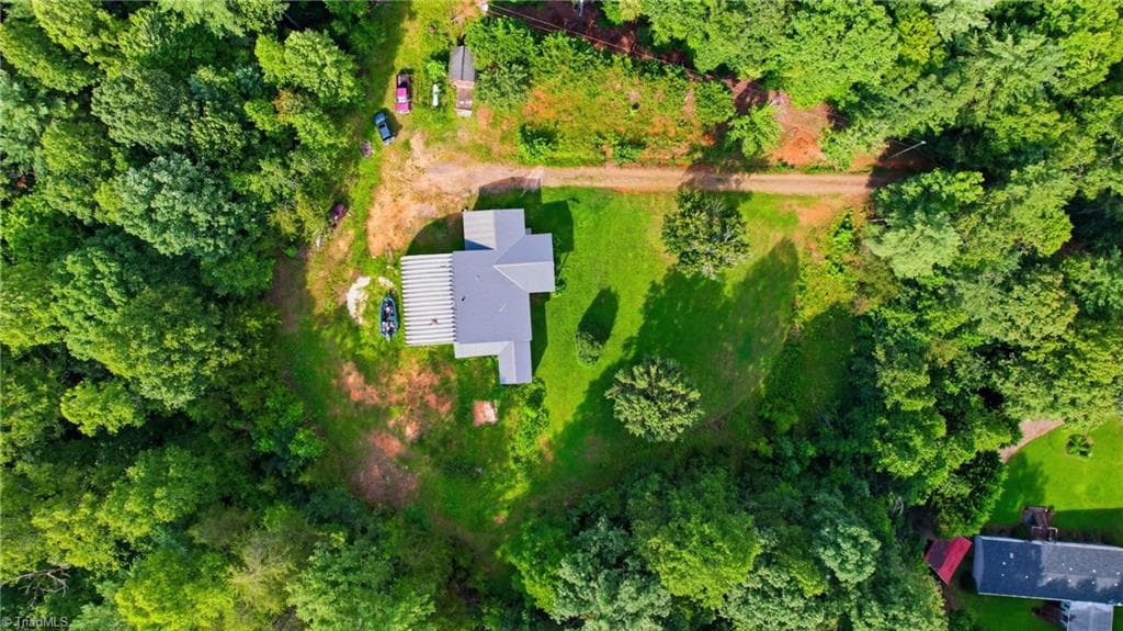 Manufactured Home at 209 Bruno Lane, Boomer NC 28606, photo 39 of 40