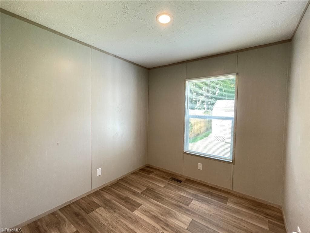 Manufactured Home at 2317 Elbon Drive, Winston-Salem NC 27105, Winston-Salem, photo 16 of 30