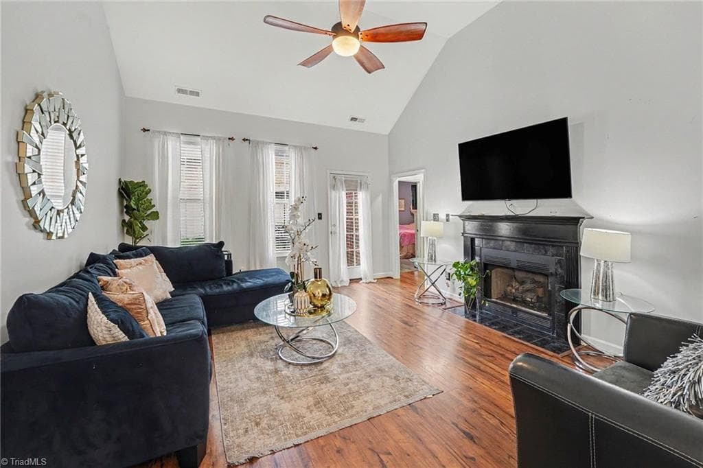 Stick/Site Built at 115 Stillmere Court, Winston-Salem NC 27101, Winston-Salem, photo 2 of 30